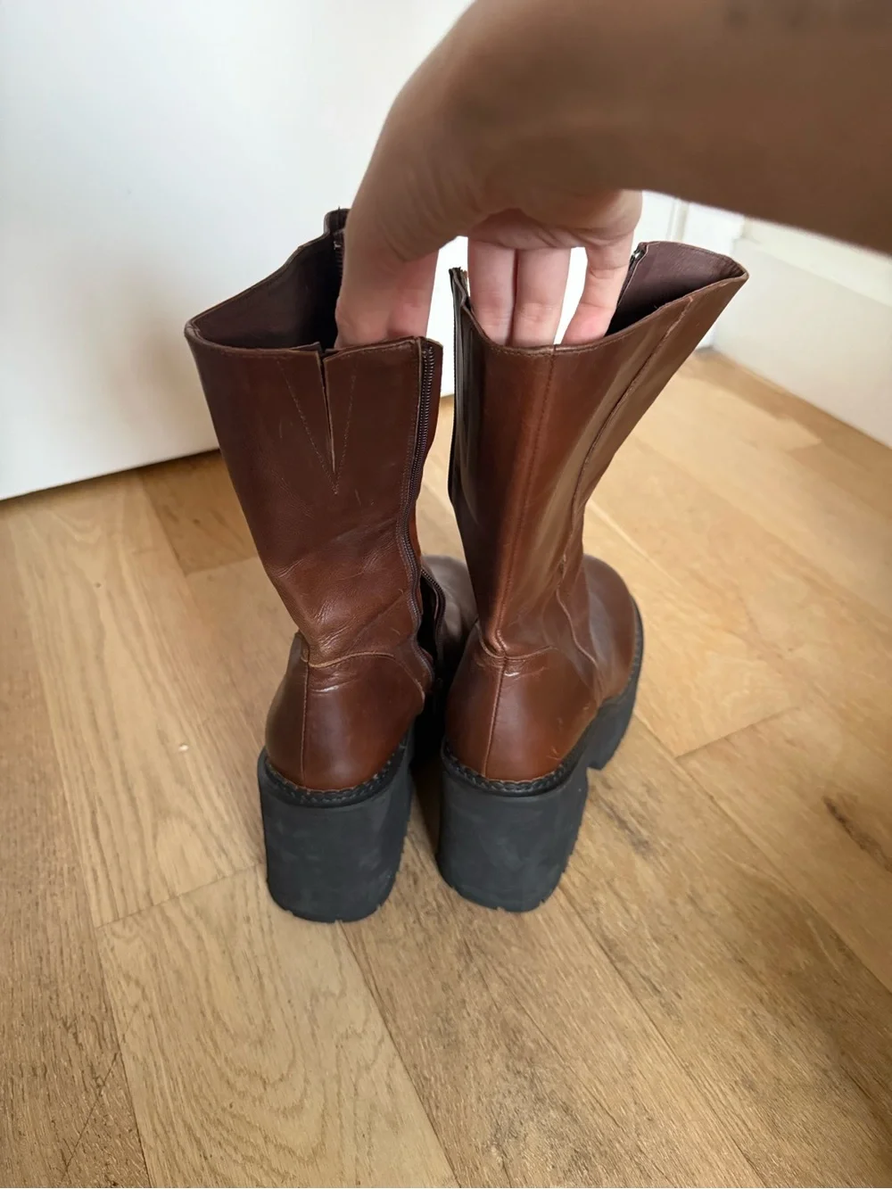 UNIF Parker Platform Boot - Brown